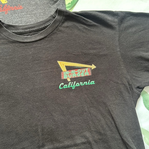 ✌🏼 In-N-Out Burger Tees | 2 for $10 - Picture 3 of 7